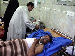 Advierten que el 38 por ciento de los hospitales administrados por socios de organizaciones humanitarias corren peligro de cerrar este mes. AP