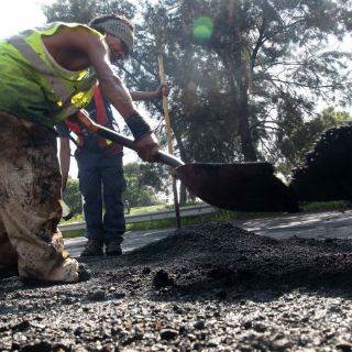 Intensifican bacheo en Periférico