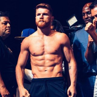 "Canelo" Álvarez celebra su cumpleaños entrenando