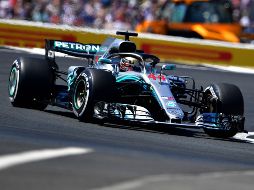 Con Mercedes, Hamilton logró sus tres últimos títulos mundiales (2014, 2015 y 2017). AP/ARCHIVO