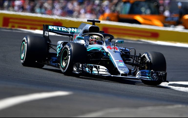 Con Mercedes, Hamilton logró sus tres últimos títulos mundiales (2014, 2015 y 2017). AP/ARCHIVO