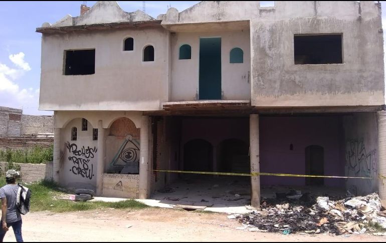 Poco antes de las cuatro de la tarde, Policías de Zapopan encontraron a una mujer muerta en la colonia Mesa Colorada Poniente. ESPECIAL / Policía de Zapopan