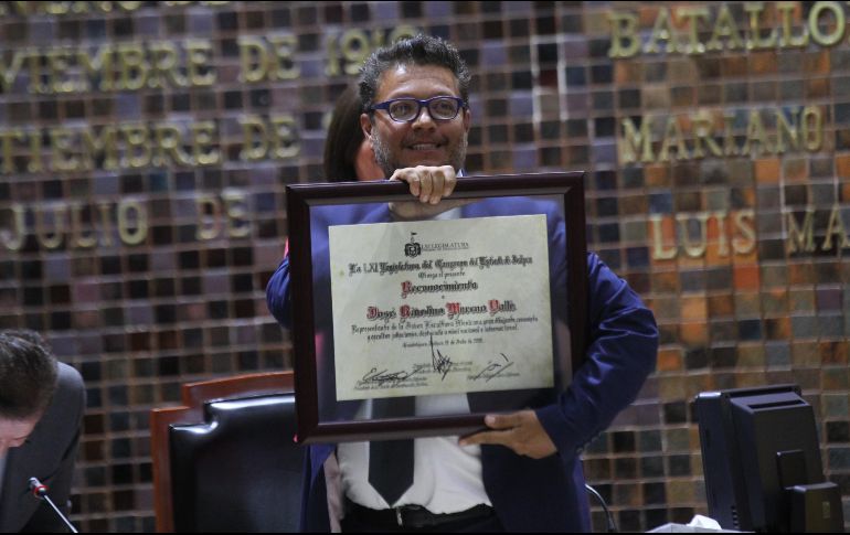 El artista Rivelino actualmente expone su escultura monumental “Tú” en el patio del Instituto Cultural Cabañas. EL INFORMADOR/Archivo