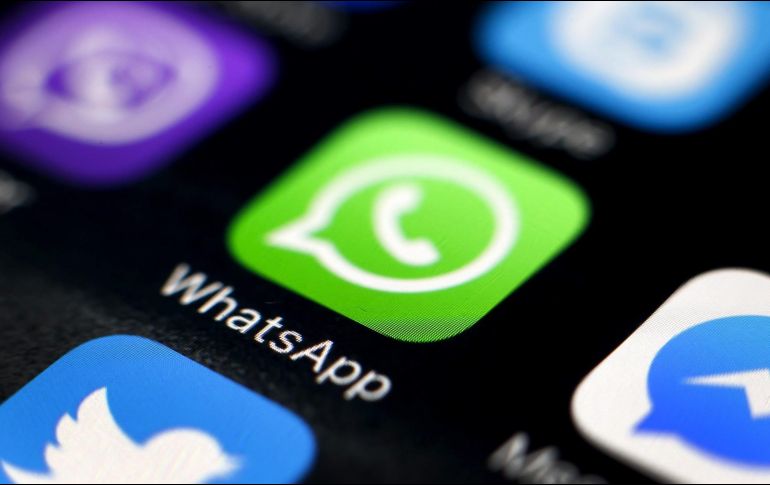 Entre las restricciones están limitar los reenvíos a 20 chats por persona y eliminar el botón de reenvío de los mensajes que incluyan multimedia como videos o imágenes. EFE / ARCHIVO