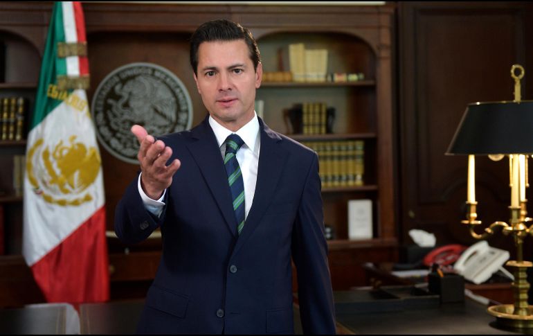 Ante los medios de comunicación, el político tabasqueño felicitó al Presidente Enrique Peña Nieto. EFE / ARCHIVO