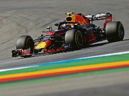 El holandés Max Verstappen (Red Bull), en acción durante la segunda sesión de entrenamientos libres en el Gran Premio de Alemania. EFE