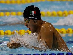 El tritón mexicano completó la prueba de 200 metros combinado individual en 2:03.48 minutos. EFE / R. Maldonado