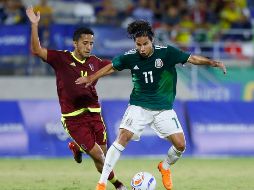 México adoleció de construcción de juego y el balón se movió al ritmo que marcaron los venezolanos. TWITTER / @miseleccionmx