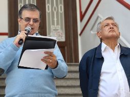 Ebrard leyó la carta que López Obrador envió a Trump con la delegación de funcionarios estadounidenses que visitaron México. SUN / B. Fregoso