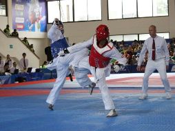 Lizárraga se impuso en los cuartos de final ante el hondureño Víctor Zepeda y en la semifinal  al venezolano Yorfren Benavides. TWITTER / @femextkdoficial