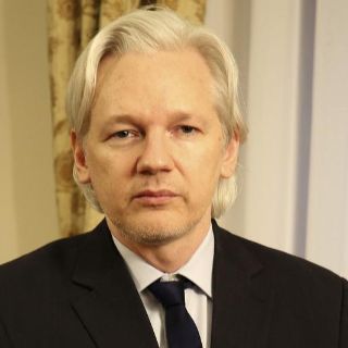 Julian Assange podría abandonar embajada ecuatoriana en unas semanas