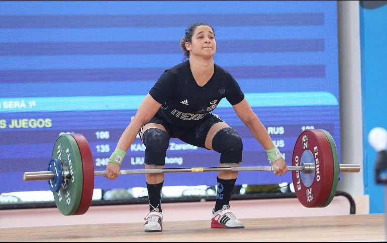 La mexicana amarró su medalla al conseguir un peso de 129kg, en envión. TWITTER / @CONADE