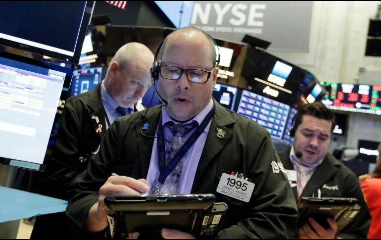 El NYSE Composite sube 57.72 puntos, colocándose en 12 mil 851.77 unidades. AP / R. Drew