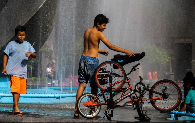 El Servicio Meteorológico Nacional pronostica que el termómetro marcará de 35 a 40 grados en estados como Jalisco, Nayarit y Colima. EL INFORMADOR / G. Gallo