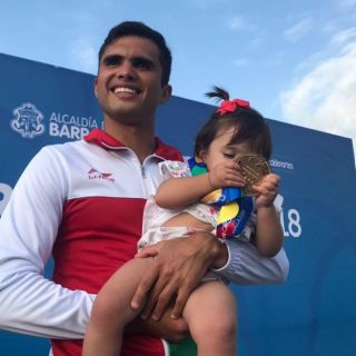 El "Pollo" Iván García se baña de oro en Barranquilla