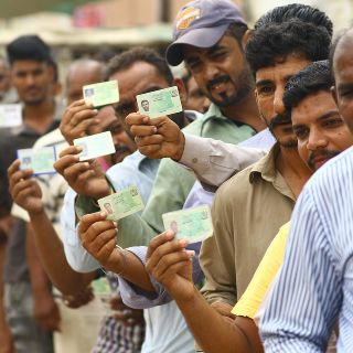 Paquistaníes acuden a las urnas a pesar de violencia