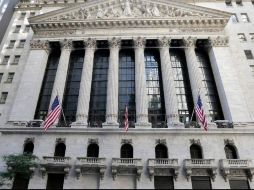 El NYSE Composite inicia la jornada con un leve avance de 10.19 puntos, para ubicarse en siete mil 7850.96 unidades. AP / ARCHIVO