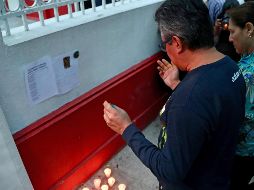 Simpatizante improvisaron un altar con veladoras y una pequeña imagen de la Virgen de Guadalupe. SUN/A. Ojeda