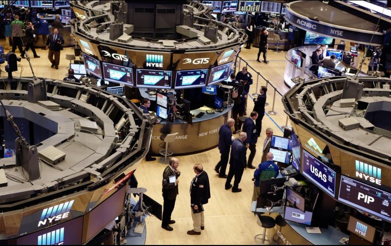 El NYSE Composte reporta un alza de 9.86 puntos, colocándose en 12 mil 963.254 unidades. AP / ARCHIVO