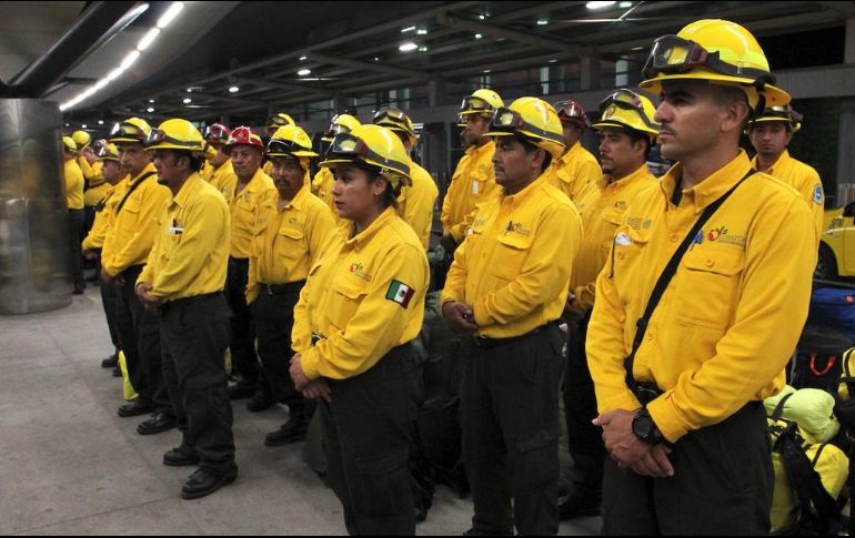  La Conafor destaca que lo anterior representa la mayor movilización internacional de combatientes en la historia de México. TWITTER/ @CONAFOR