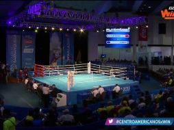 La pelea fue disputada en el ring instalado en el Salón Jumbo Country Club. TWITER / @Bquilla2018
