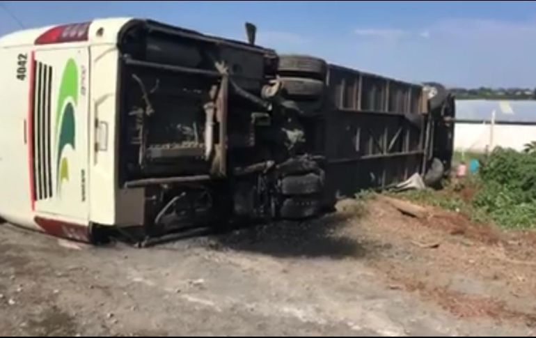 El camión provenía de León, Guanajuato, y realizaba una escala en Arandas hacia Tepatitlán con destino a Guadalajara. ESPECIAL/
