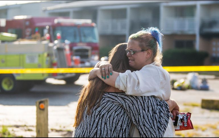 El personal de emergencia encontraron el hotel, en el que había 27 habitaciones ocupadas, 