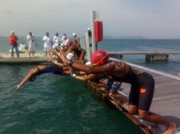 La potosina María José termina con un tiempo de 2:08:41 y Martha Rocío con 2:09:00.1, mientras que la tercer compatriota, Aguar Ortega, queda en cuarto lugar, rebasada por la venezolanada Guadal Aponte. TWITTER / @CONADE