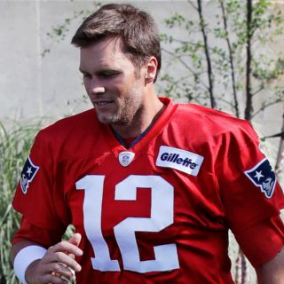 Tom Brady defiende a su preparador físico personal