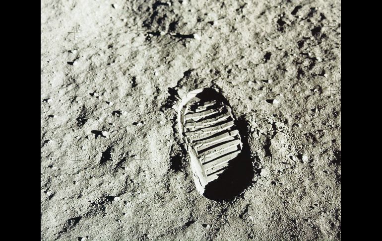 Un paso para la humanidad. La huella de la bota del astronauta Edwin E. “Buzz” Aldrin en la Luna.