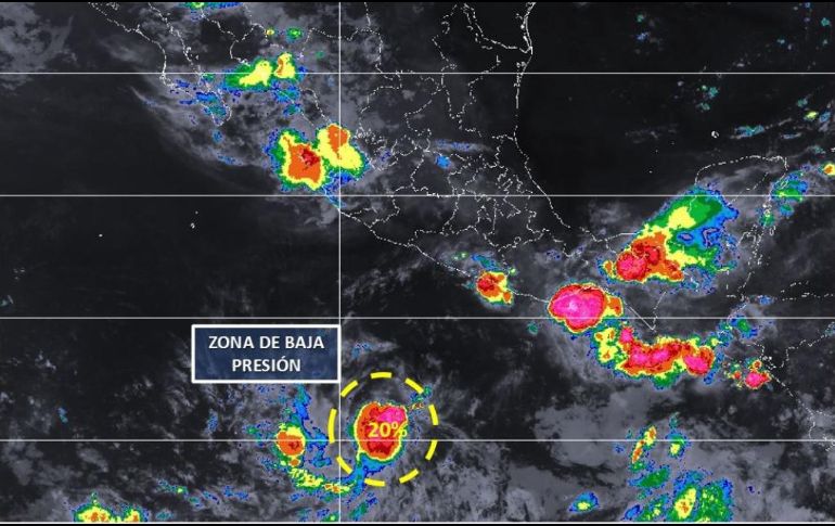 La zona de baja presión se ubica a 855 kilómetros al sur de Zihuatanejo, y tiene 20 por ciento de potencial para desarrollo ciclónico en 48 horas. ESPECIAL/CONAGUA