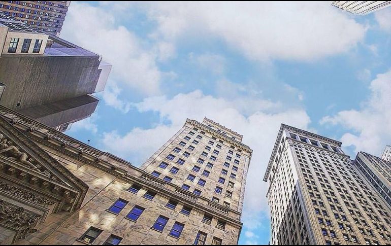 El NYSE Composite sube 21.68 puntos, para colocarse en 25 mil 487.48 unidades. FACEBOOK / NYSE