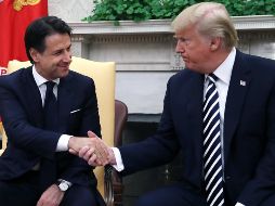 Trump y Giuseppe Conte discutieron sobre su cooperación en conflictos internacionales, su economía a ambos lados del Atlántico y los lazos culturales entre ambos países. EFE / M. Wilson