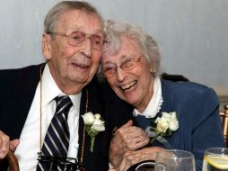 Evelyn habría cumplido 99 años el 8 de agosto, mientras que su esposo estaba por cumplir los 101 dos días después. AP / ARCHIVO