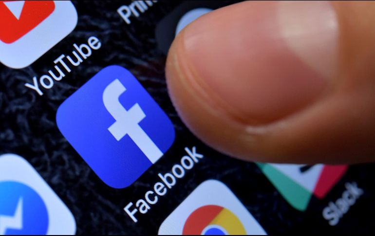 La semana pasada, las acciones de Facebook cayeron 20 %, generando pérdidas por 120 mil millones de dólares a los inversores. EFE/S. Steinbach