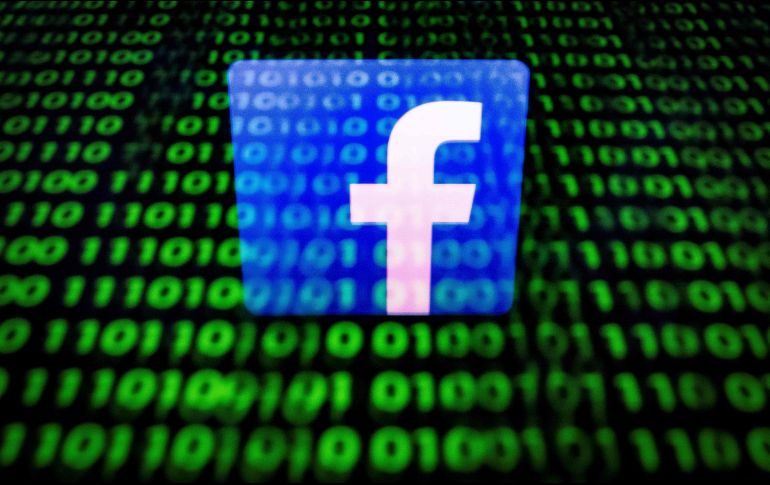 Facebook se vio en el centro de la polémica en las elecciones presidenciales de EU de 2016 por el uso de su plataforma para difundir bulos y noticias falsas. AFP / ARCHIVO