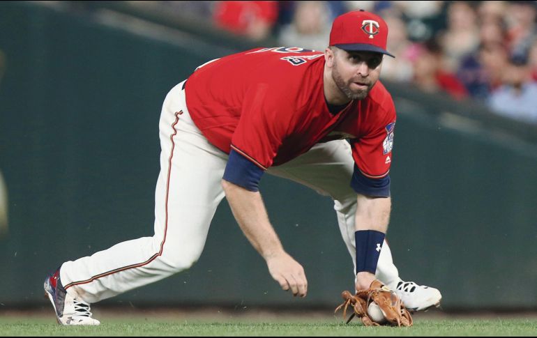 Canje. El segunda base de los Mellizos, Brian Dozier, fue adquirido por los Dodgers ayer. AP