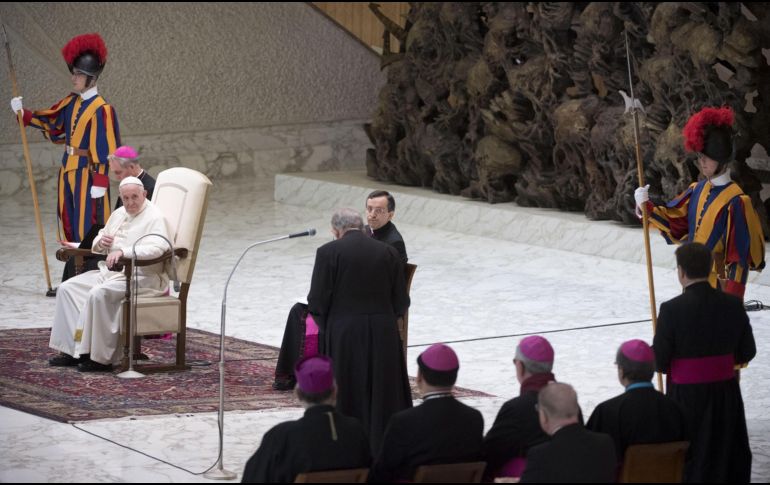 El Papa Francisco preside la audiencia general semanal en el aula Pablo VI en la Ciudad del Vaticano. EFE/M. Brambatti