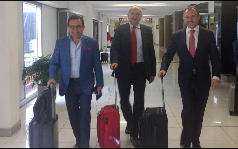 Este miércoles Ildefonso Guajardo y Luis Videgaray viajaron a Washington a fin de continuar con las reuniones bilaterales de la renegociación del Tratado. TWITTER / @LVidegaray