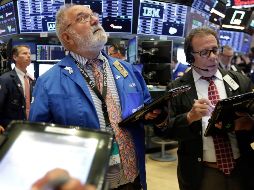 El promedio industrial Dow Jones cayó I7 unidades, llegó hasta las 25 mil 326 unidades. AP / R. Drew