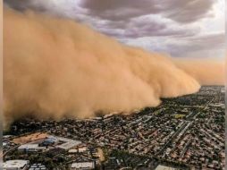Las autoridades gubernamentales solicitaron a la población no salir a la calle y evitar conducir hasta que cesara la tormenta. TWITTER / @webcamsdemexico