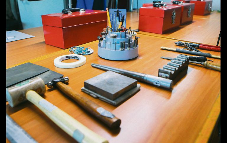 Los talleres cuentan con todo lo necesario para que los asistentes pongan en práctica su creatividad. EL INFORMADOR / G. Gallo