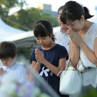 Japón conmemora 73 aniversario del bombardeo atómico en Hiroshima