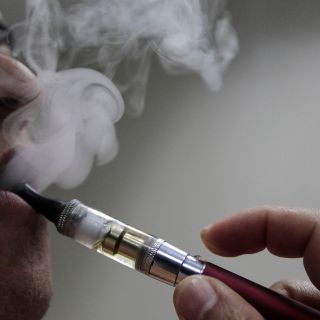 Uso de cigarrillo electrónico no causa daño a la salud