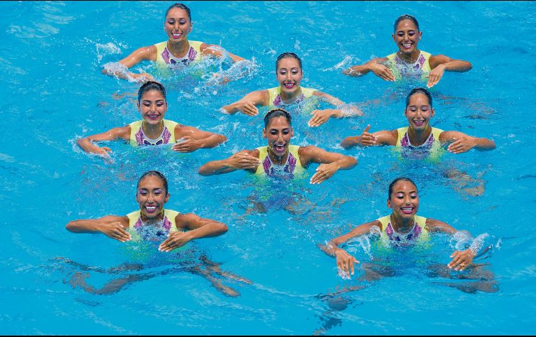 El equipo mexicano de nado sincronizado dominó de punta a punta en los Juegos Centroamericanos, al llevarse todos los oros que estuvieron en disputa. MEXSPORT