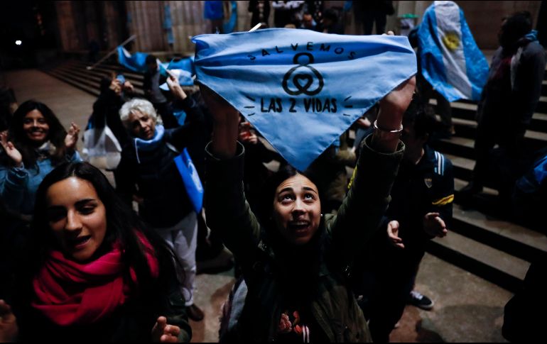 Las protestas de los grupos provida tuvieron su punto culminante el sábado con una masiva marcha en Buenos Aires. EFE/D. Fernández