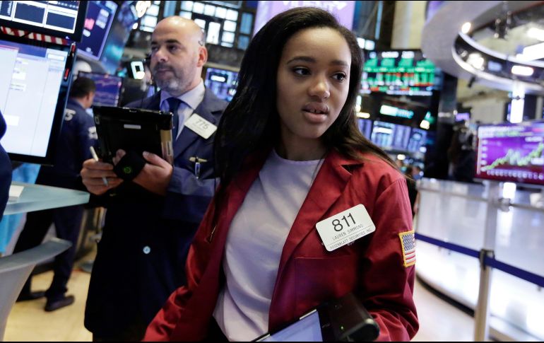 Tesla llamó la atención durante la jornada, dado que estuvo suspendida durante casi hora y media. AP / R. Drew