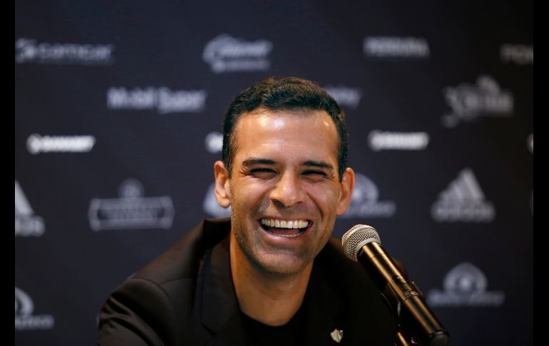 El exfutbolista Rafael Márquez habla durante una conferencia de prensa en las instalaciones del club Atlas en Zapopan, Jalisco, tras ser presentado como presidente deportivo del equipo. EFE/F. Guasco