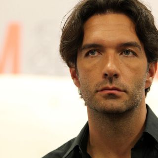 Leonardo de Lozanne, criticado por comentario sobre Luis Miguel