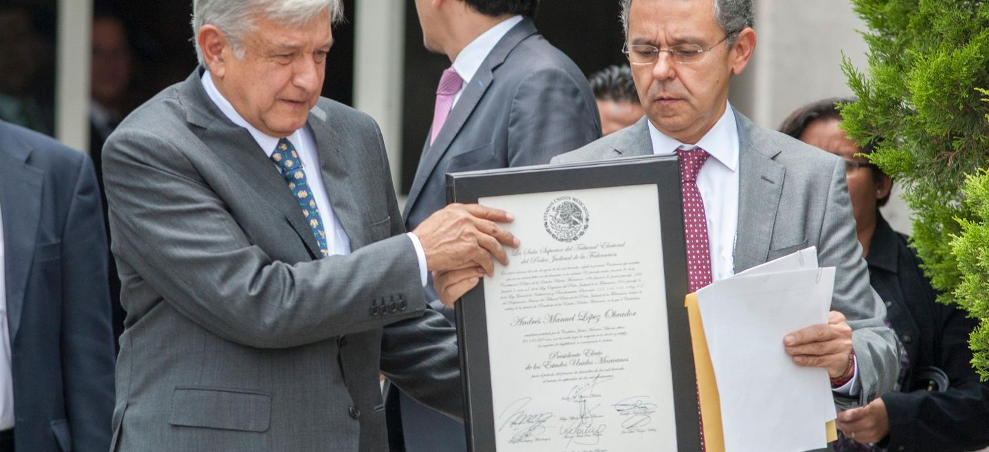 Andrés Manuel López Obrador resulta ganador de la pasada elección presidencial con más de 53% de los votos. NTX / J. Pazos